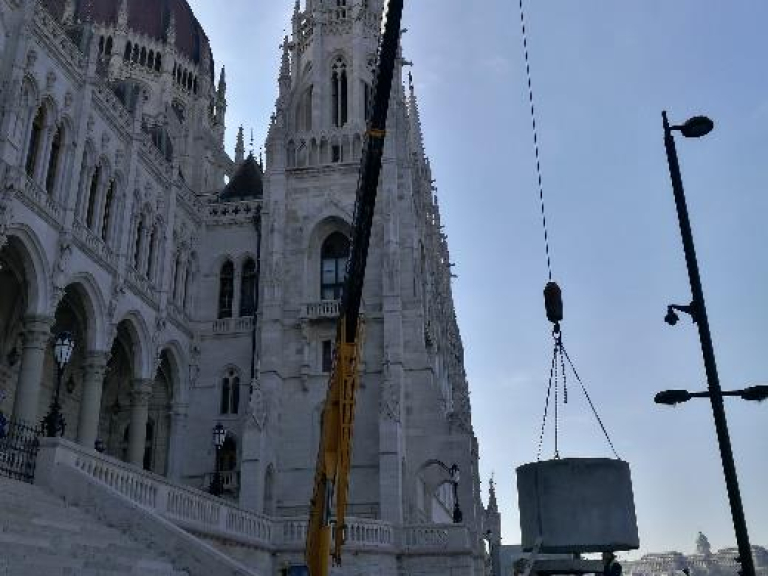 Orszaghaz-deli-terasz-005